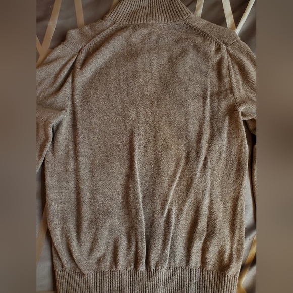 Banana Republic Sweater - Picture 3 of 3